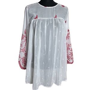 Johnny Was Boho Embroidered Eyelet Blouse Peasant size Small White Red pullover